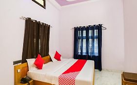 Oyo 61835 Hotel Khalifa Grand Mau India